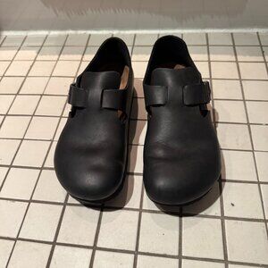 Birkenstock London Shoe - Black Oiled Leather (CLOSED SHOE)